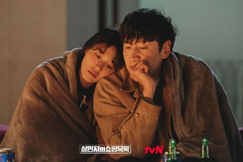 10 Potret Lee Kwang Soo-Seolhyun AOA di The Killer's Shopping List