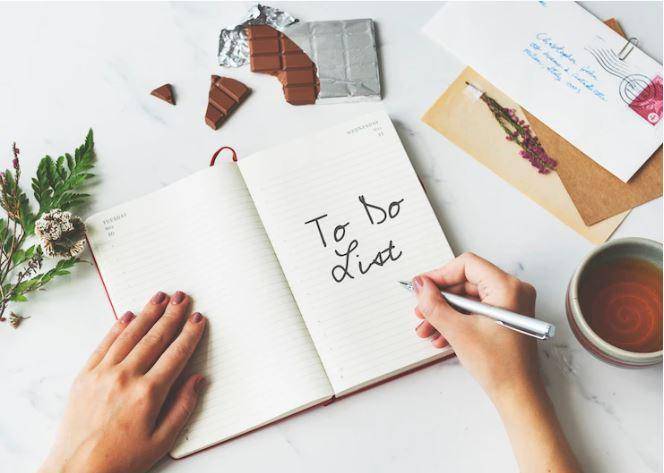 Ilustrasi to-do list (freepik.com/rawpixel.com)