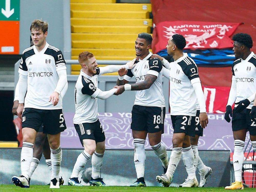 Para pemain Fulham merayakan gol ke gawang Liverpool di Premier League 2020/2021. (instagram.com/fulhamfc)