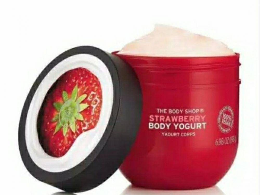The Body Shop Strawberry Body Yogurt (tokopedia.com/zafirah onlineshop)