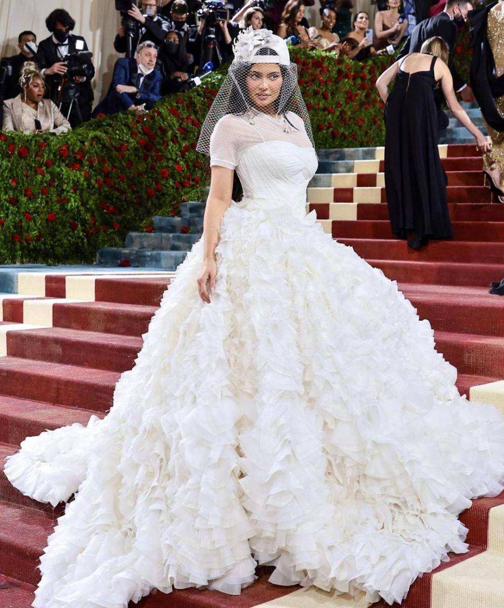 Kylie Jenner di Met Gala 2022 (instagram.com/off____white)