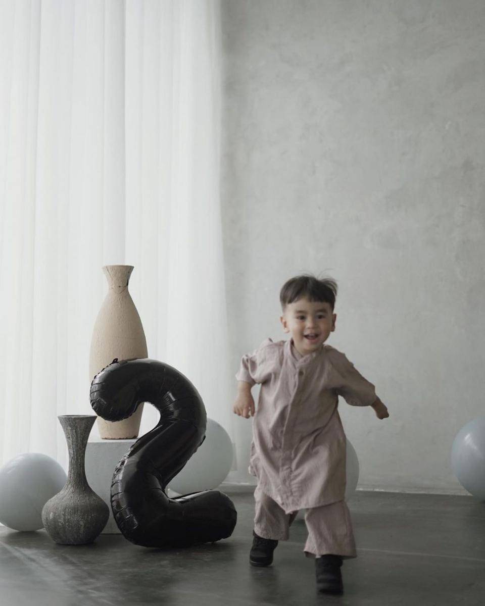 potret Gavin anak Helmi Nursifah (instagram.com/gegemhmd_)