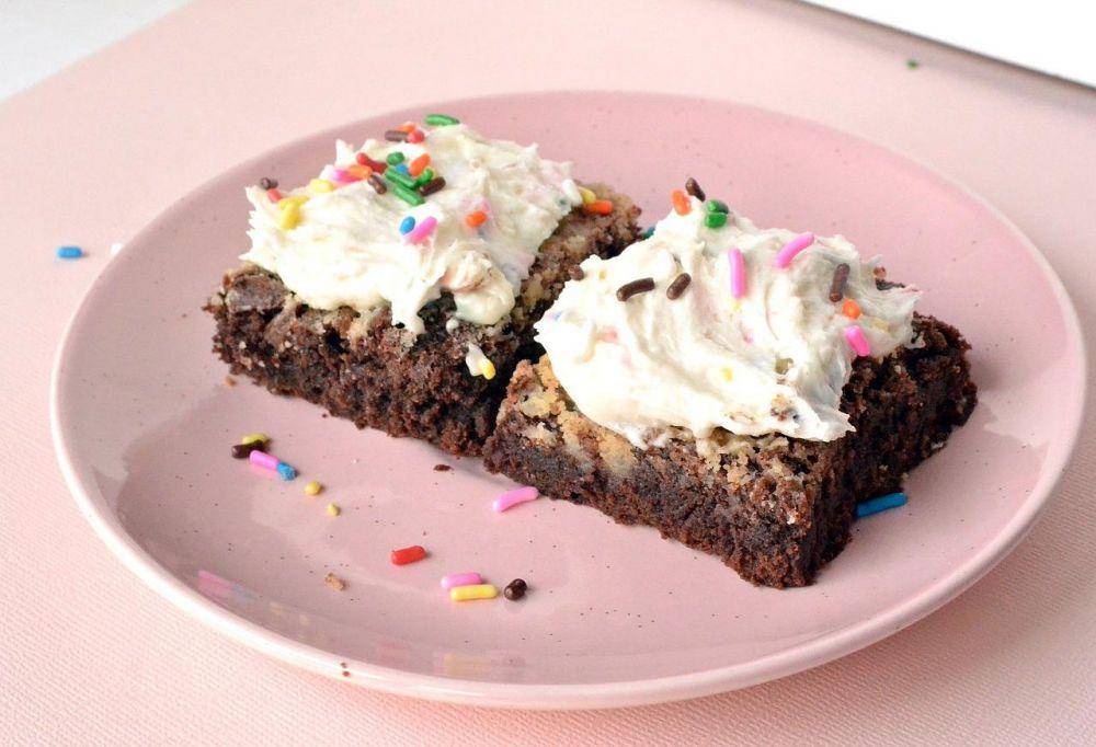 ilustrasi brownies oreo marshmallow (pixabay.com/whatkatiesbaking)