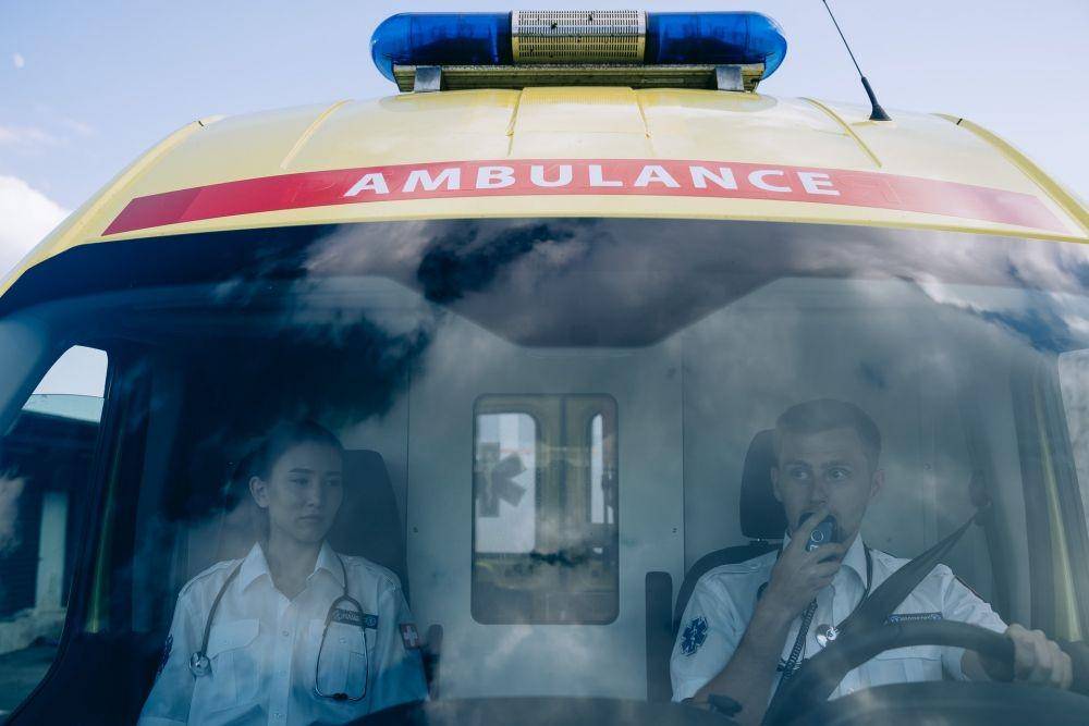 ilustrasi ambulans (pexels.com/Mikhail Nilov)