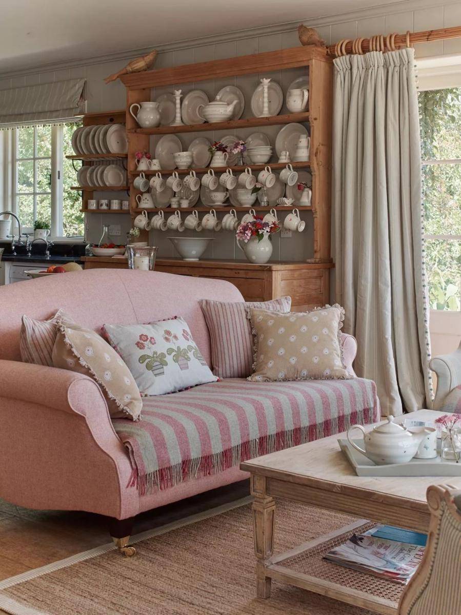 Dekorasi rumah. (homesandgardens.com)