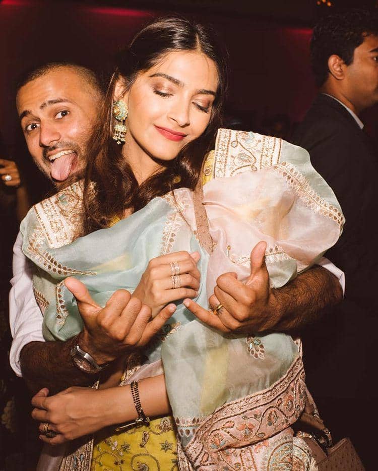 Sonam Kapoor dan suami (instagram.com/sonamkapoor)