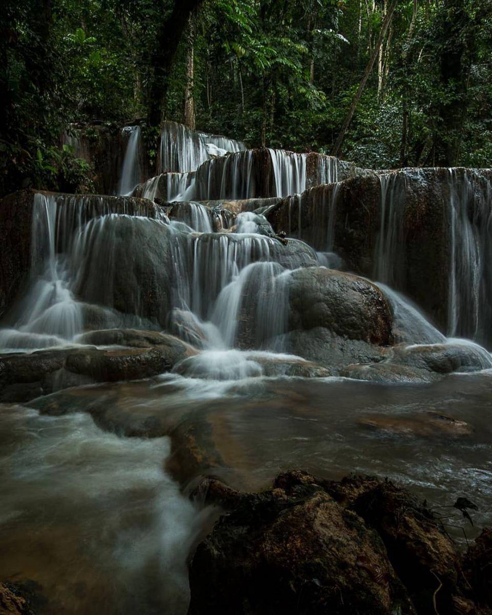 potret Air Terjun Mata Buntu (instagram.com/arnon.ampugo)
