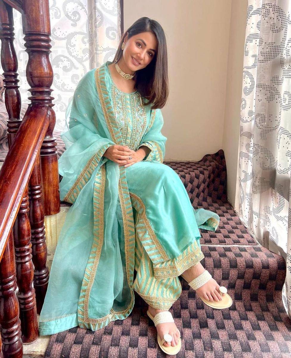Hina Khan (instagram.com/realhinakhan)