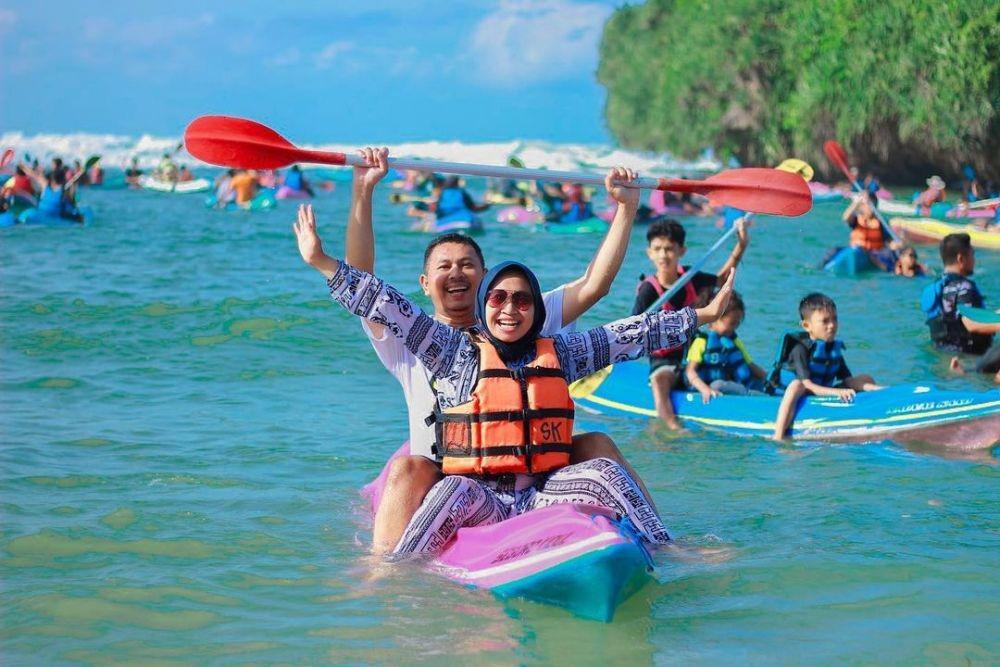 10 Potret Tempat Wisata yang Penuh Sesak saat Libur Lebaran, Macet!