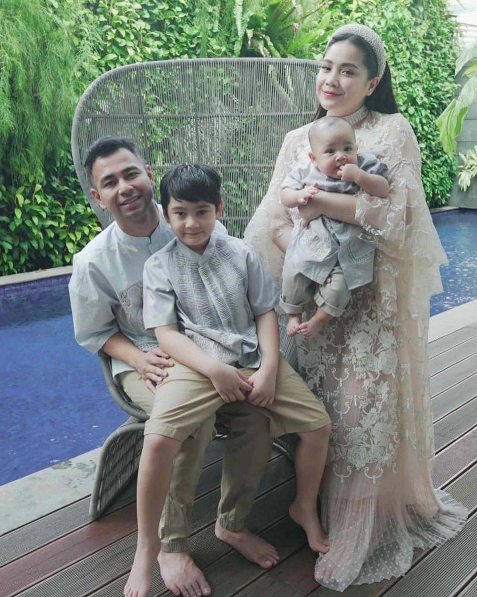 Harga Outfit keluarga Nagita Slavina (Instgaram.com/fashion_nagitaslavina/)