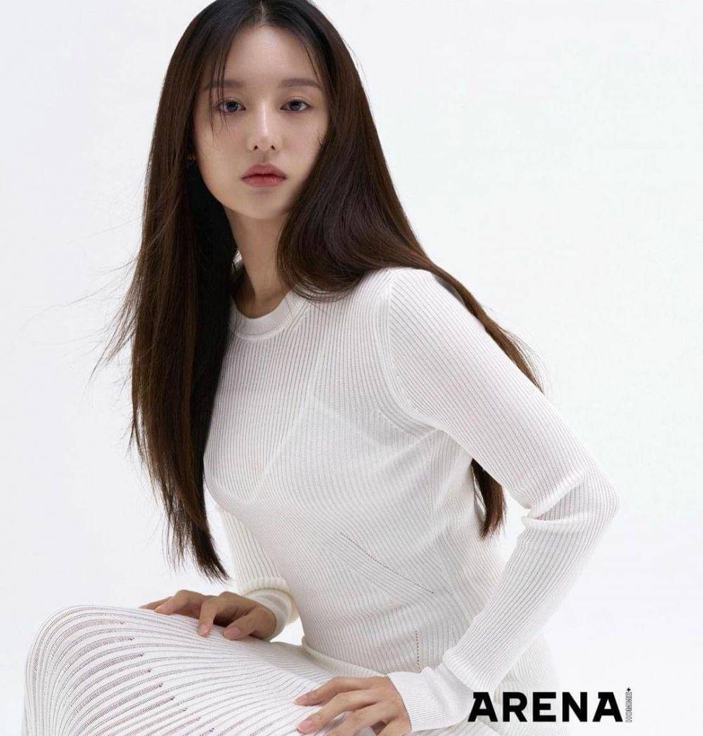 Kim Ji Won (instagram.com/geewonii)