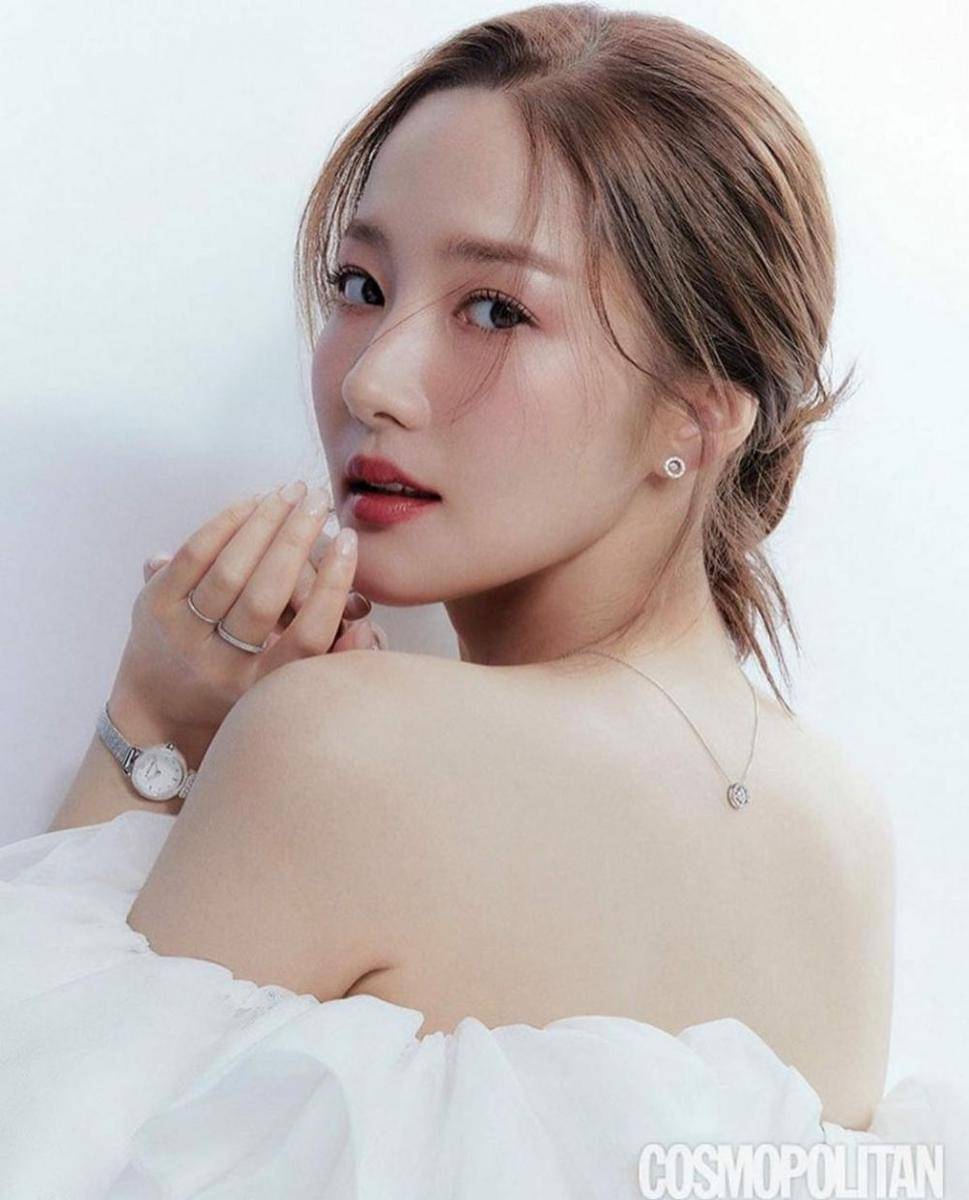 Park Min Young (instagram.com/rachel_mypark)