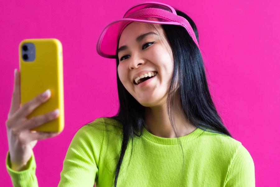 [QUIZ] Pilihan Desain Case HP Favorit Ini Ungkap Sifat Aslimu