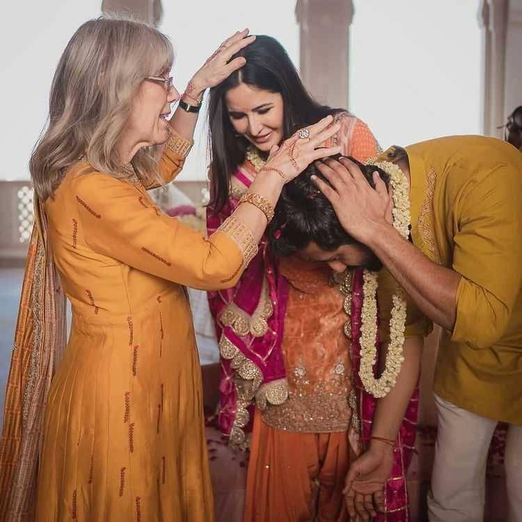 keluarga Katrina Kaif (instagram.com/vickykaushal09)