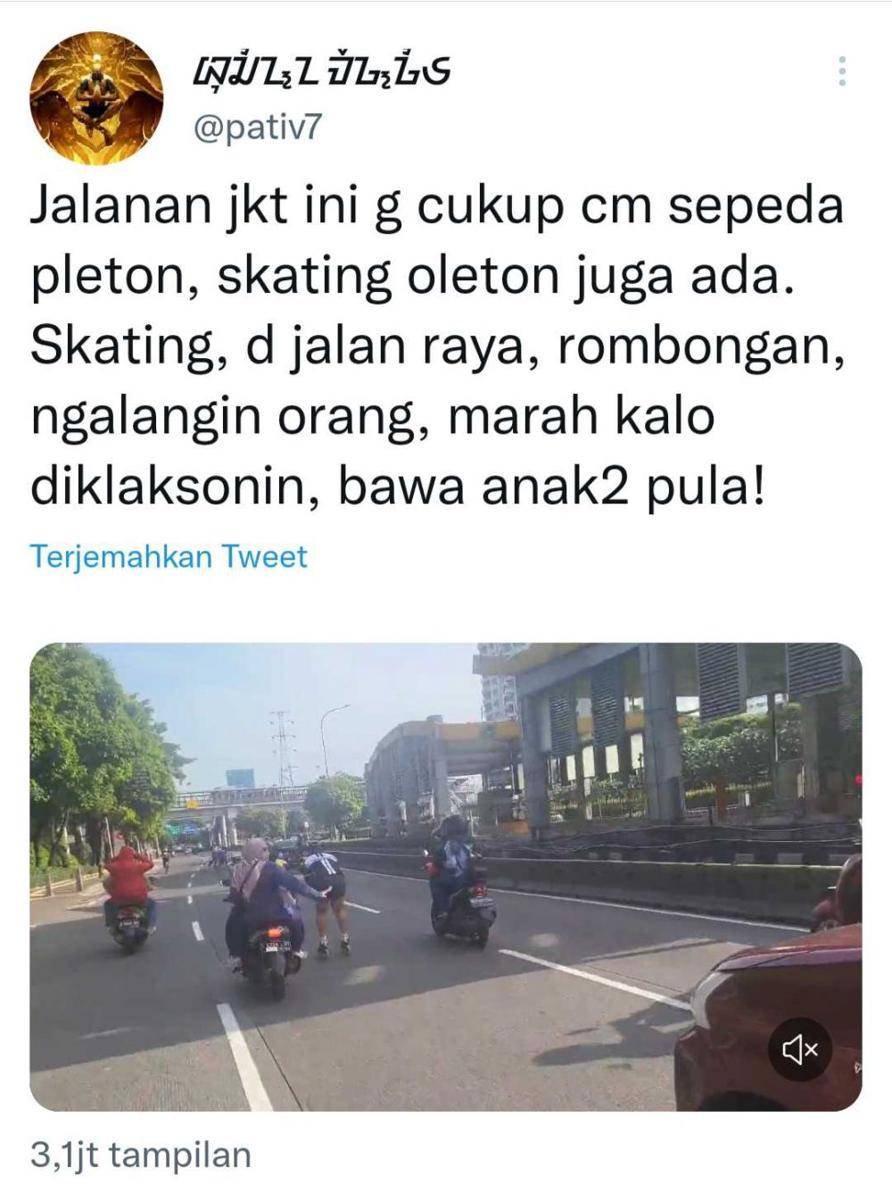 Unggahan video rombongan pesepatu roda di jalan Gatot Subroto. (Twitter/@pativ7).