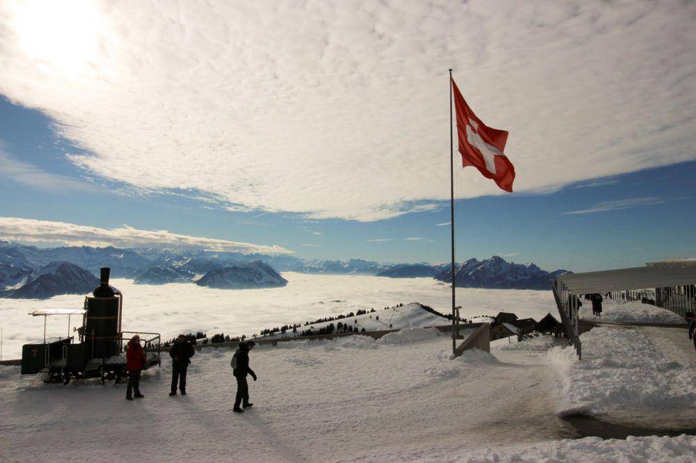 ilustrasi Swiss (Unsplash.com/H. Emre)