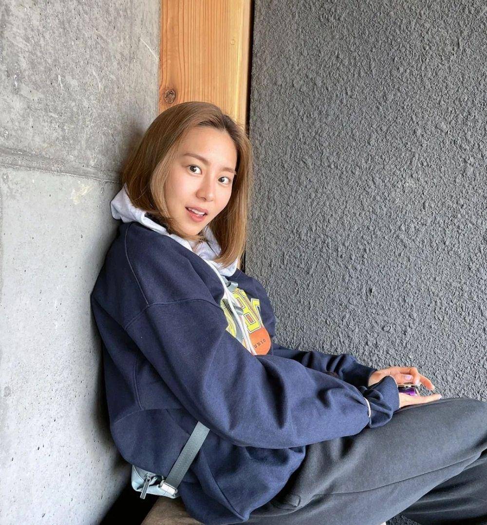 UEE (instagram.com/kim_uieing49)