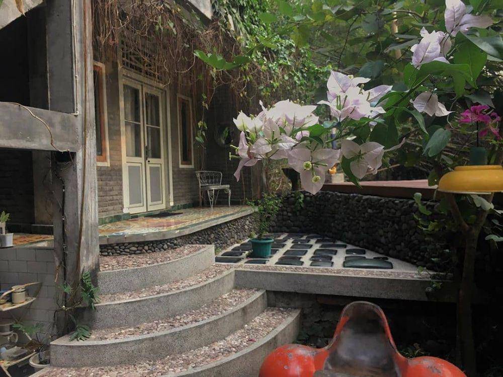 Rumah Senjakala (instagram.com/rumahsenjakala)