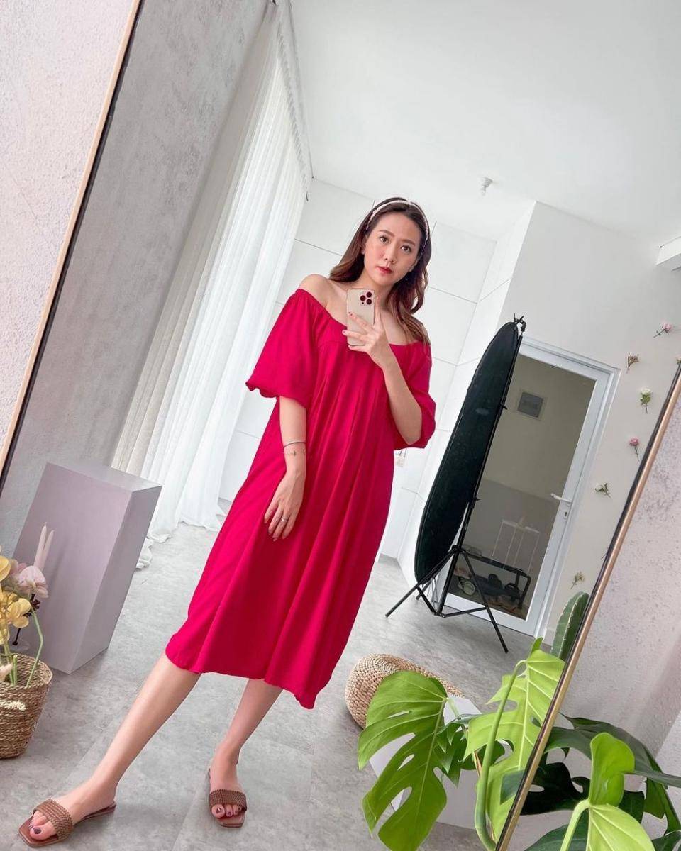OOTD girly ala Shania Junianatha (instagram.com/shanju)