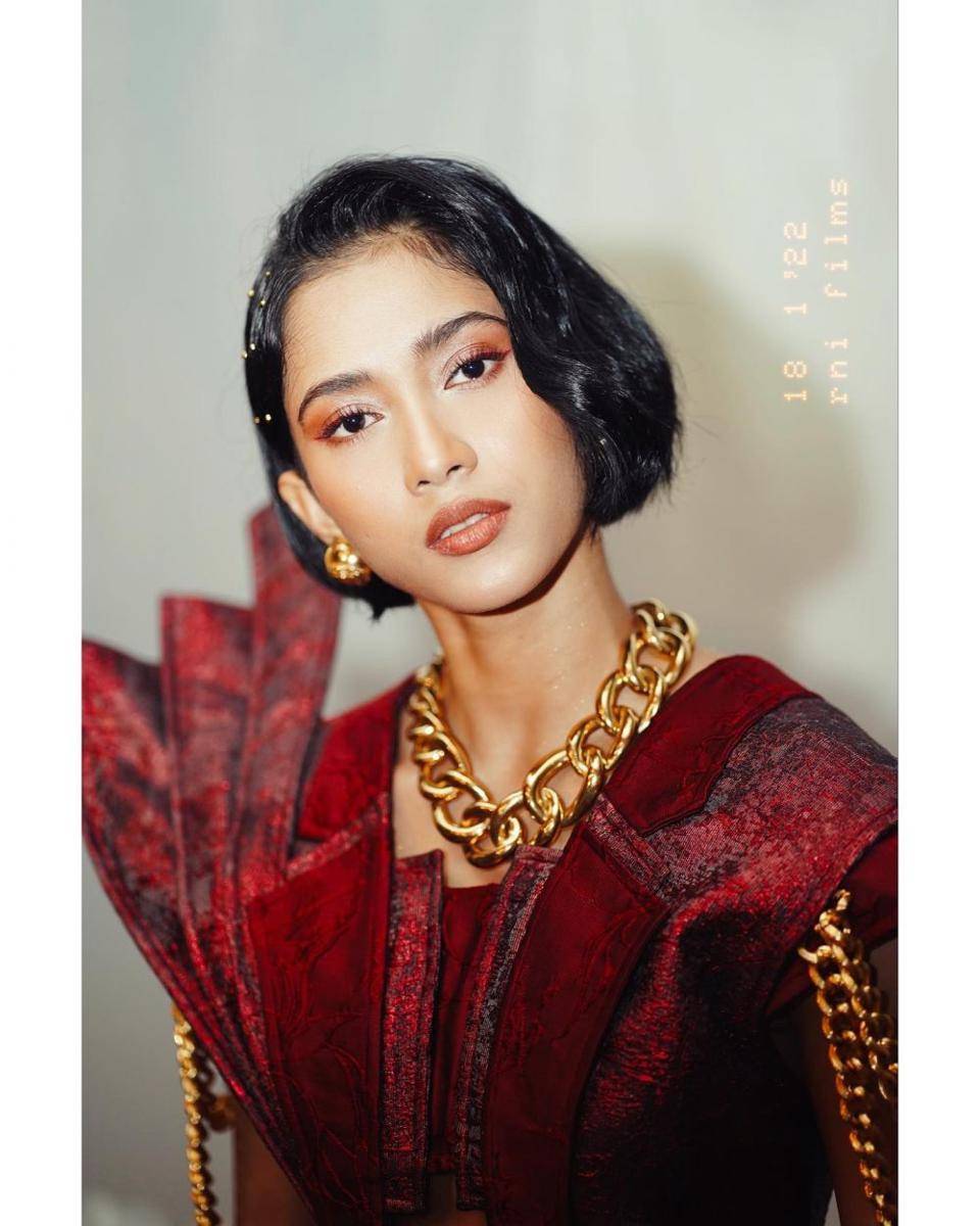 Aghniny Haque (instagram.com/aghninyhaque)