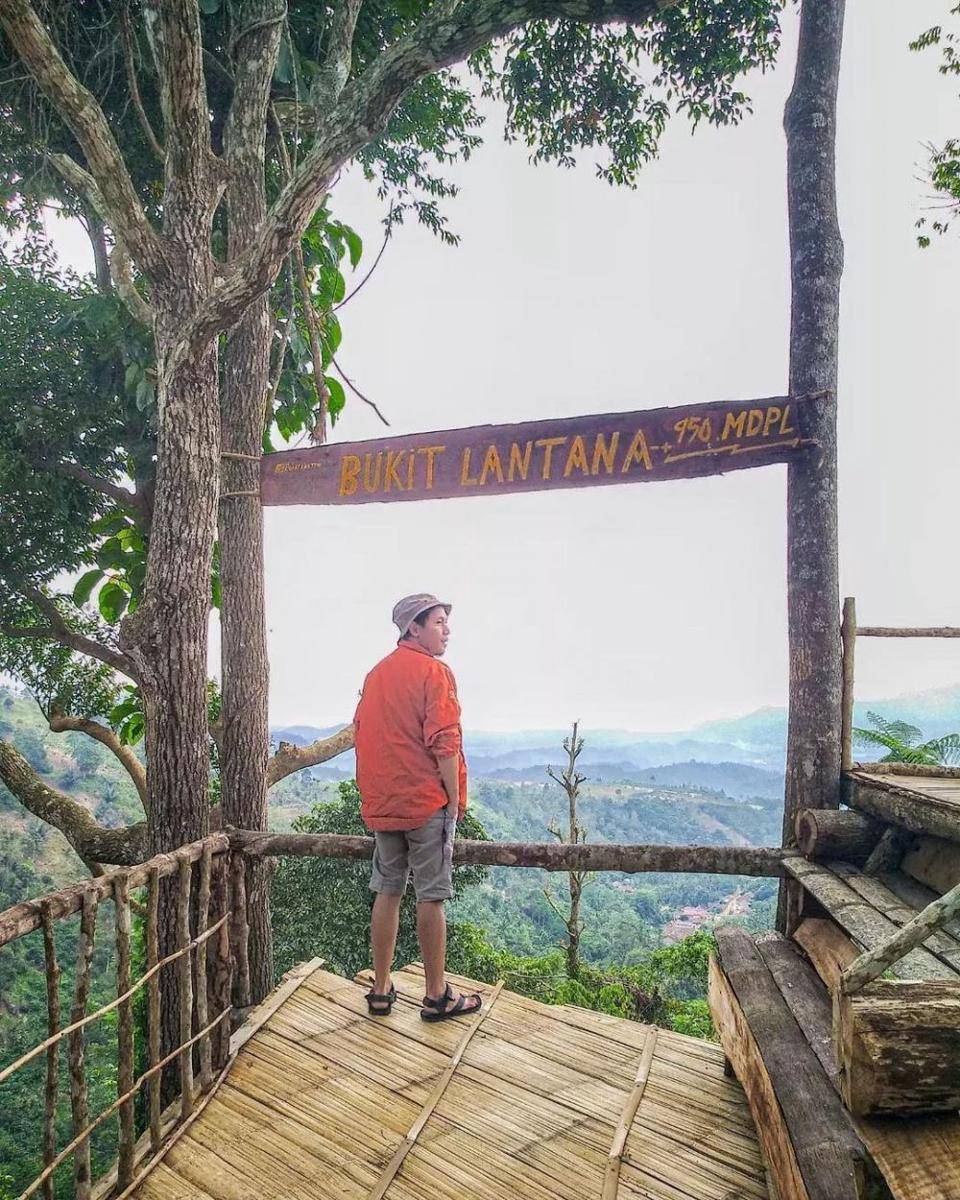 Bukit Lantana (instagram.com/arfanimanda)
