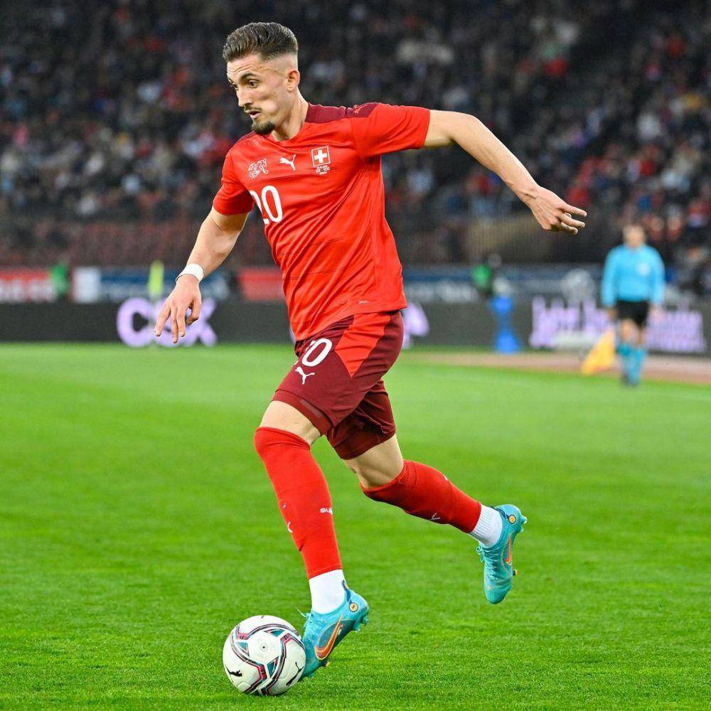 Andi Zeqiri saat memperkuat Timnas Swiss. (instagram.com/andizeqiri99)