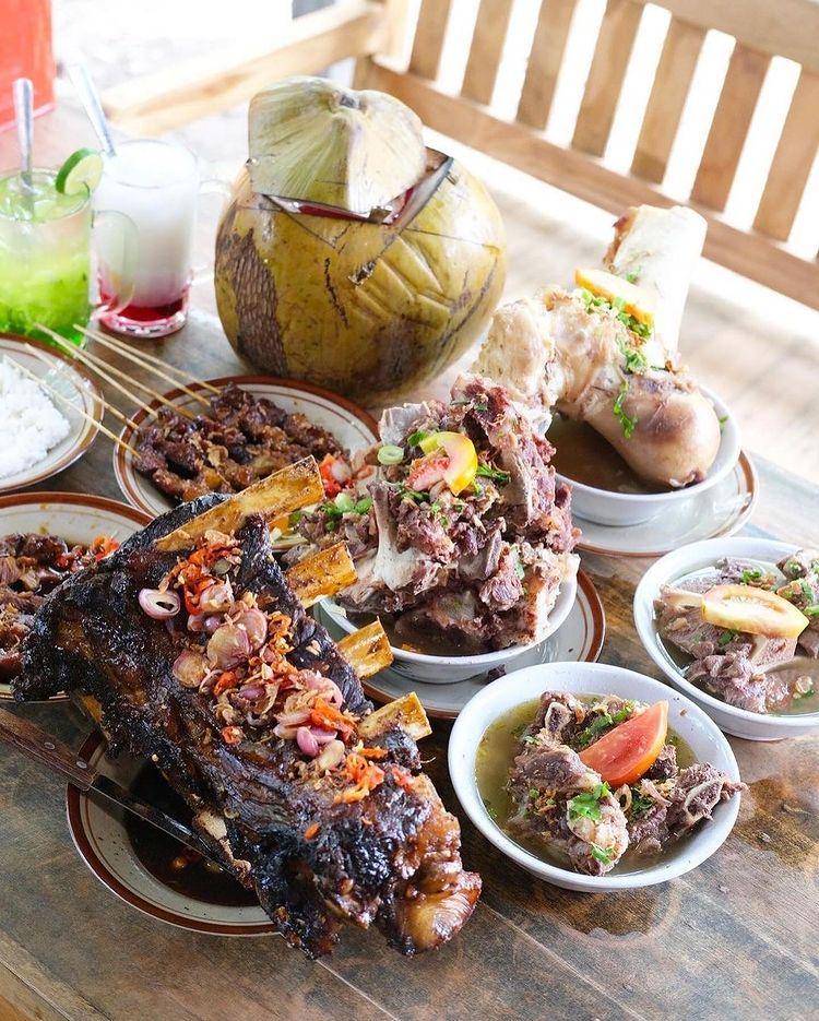 Sop dan Sate Sapi Pak Bayu (instagram.com/nongkrongdijogja)