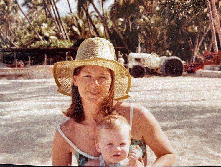 potret Nicole Kidman dan ibu (instagram.com/nicolekidman)