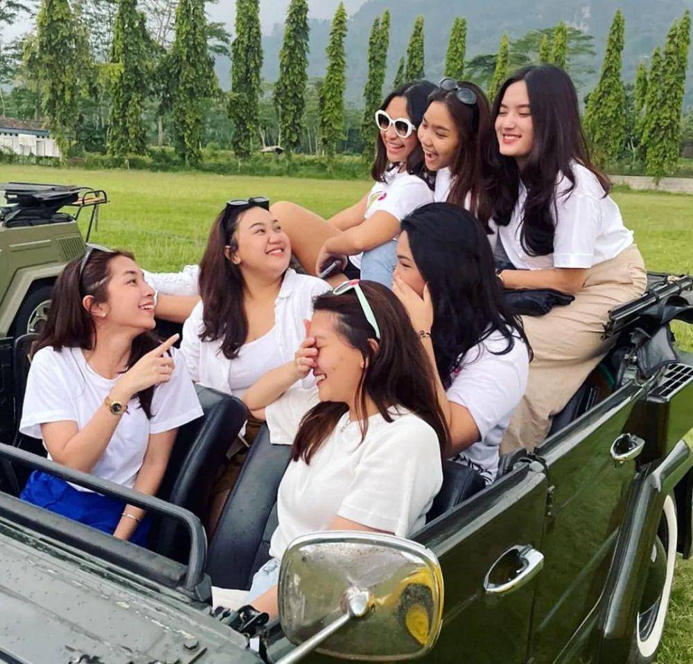 Lebaran keluarga Mayangsari (Instagram.com/mayangsari_official/)