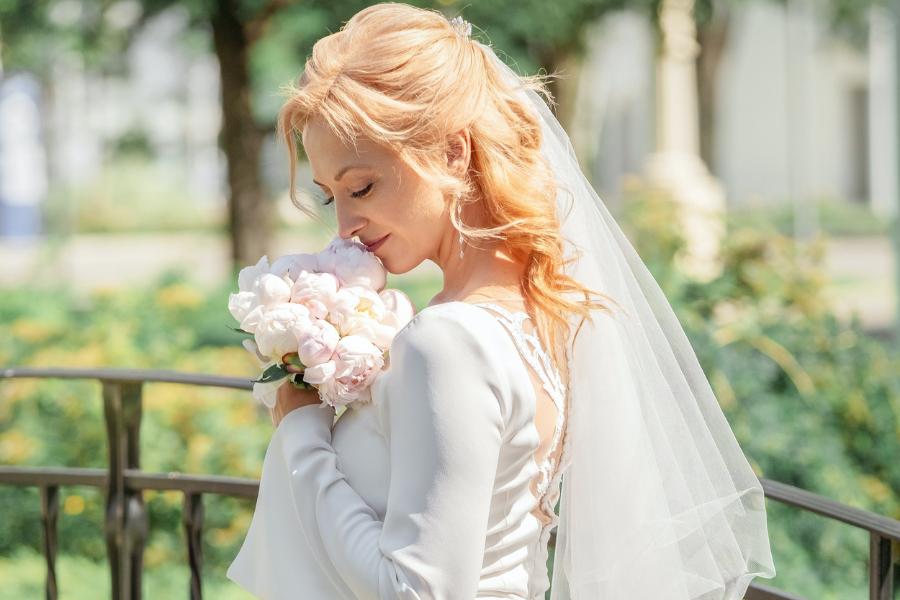 [QUIZ] Dari Wedding Veil Favorit, Kami Tahu Kapan Kamu Bertemu Jodoh