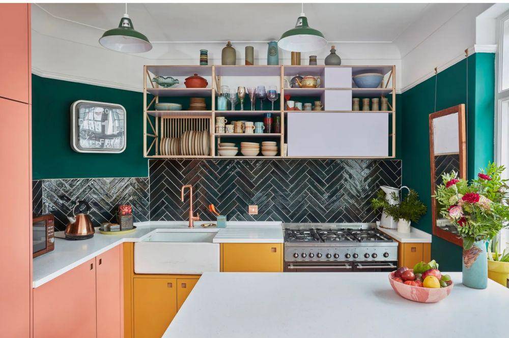 inspirasi dapur colorful (www.architecturaldigest.com)