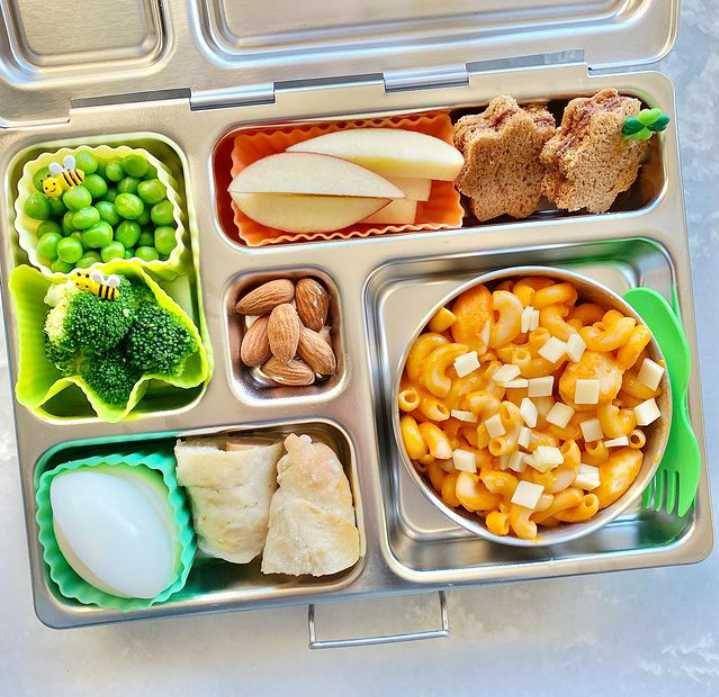 makan siang anak (instagram.com/lillesult)