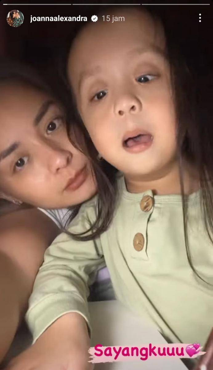 Joanna Alexandra dan anak (instagram.com/joannaalexandra)