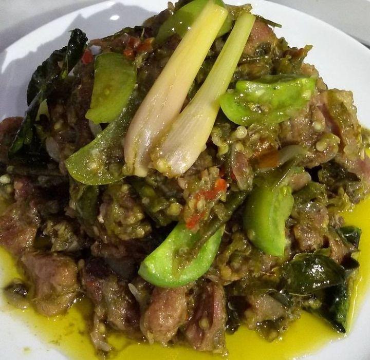 Resep Daging Sapi Sambal Hijau yang Nikmat