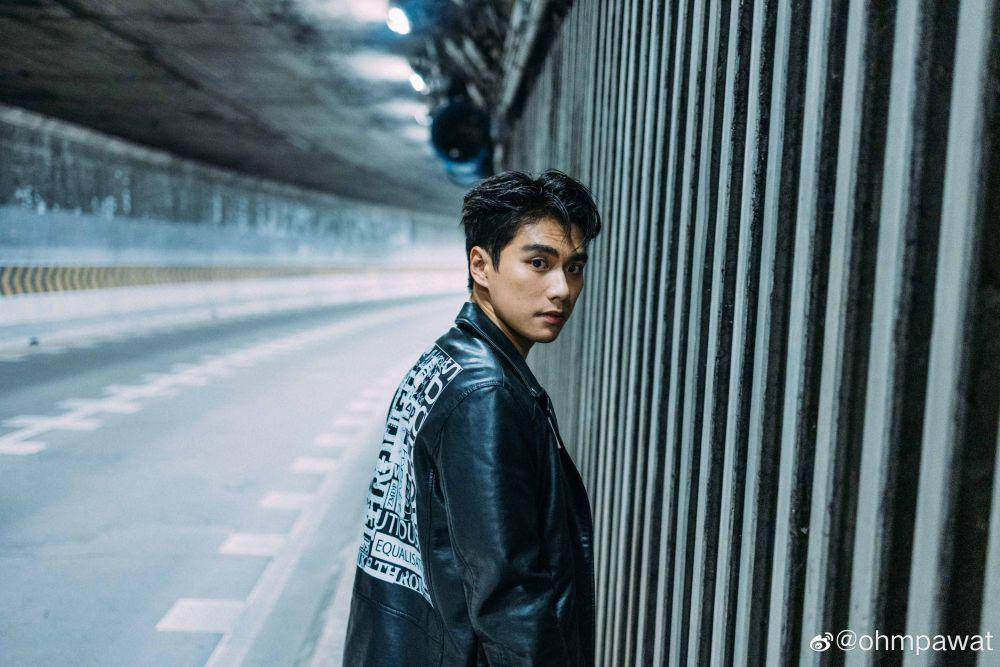 Ohm Pawat (weibo.com/n/ohmpawat)