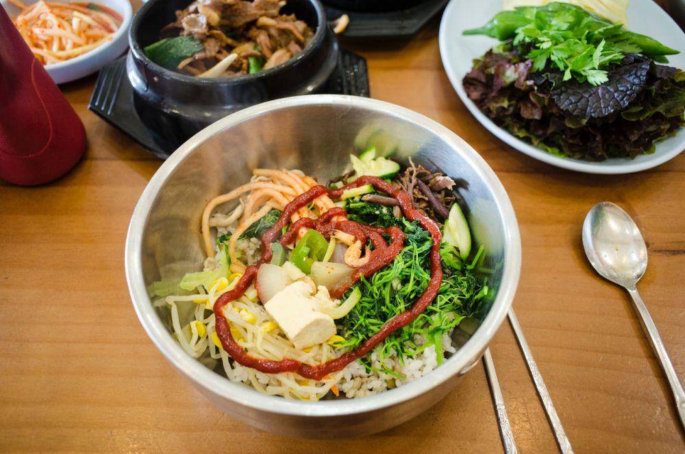 ilustrasi bibimbap (pexels.com/makafood)