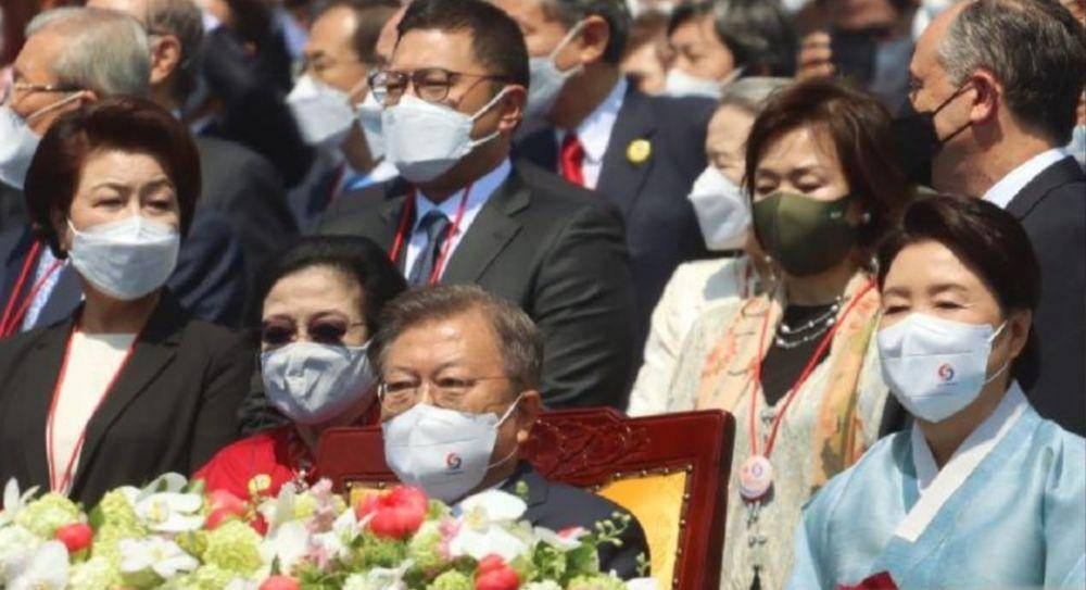 Berkebaya Merah, Megawati Ikut Hadiri Pelantikan Presiden Korsel