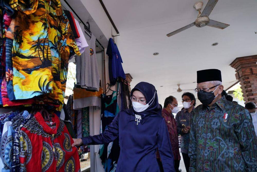 Wapres Ma'ruf Amin kunjungi kawasan UMKM di Pantai Jerman, Kabupaten Badung, Bali (dok. Setwapres)