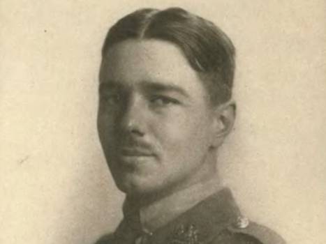 Potret Wilfred Owen, dalam kumpulan puisinya dari tahun 1920. (commons.wikimedia.org/Unknown author)