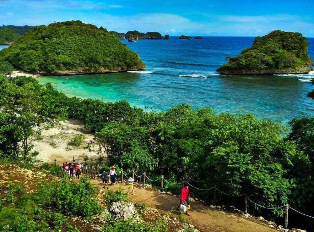 Pantai Teluk Asmoro (instagram.com/amazingmalang)