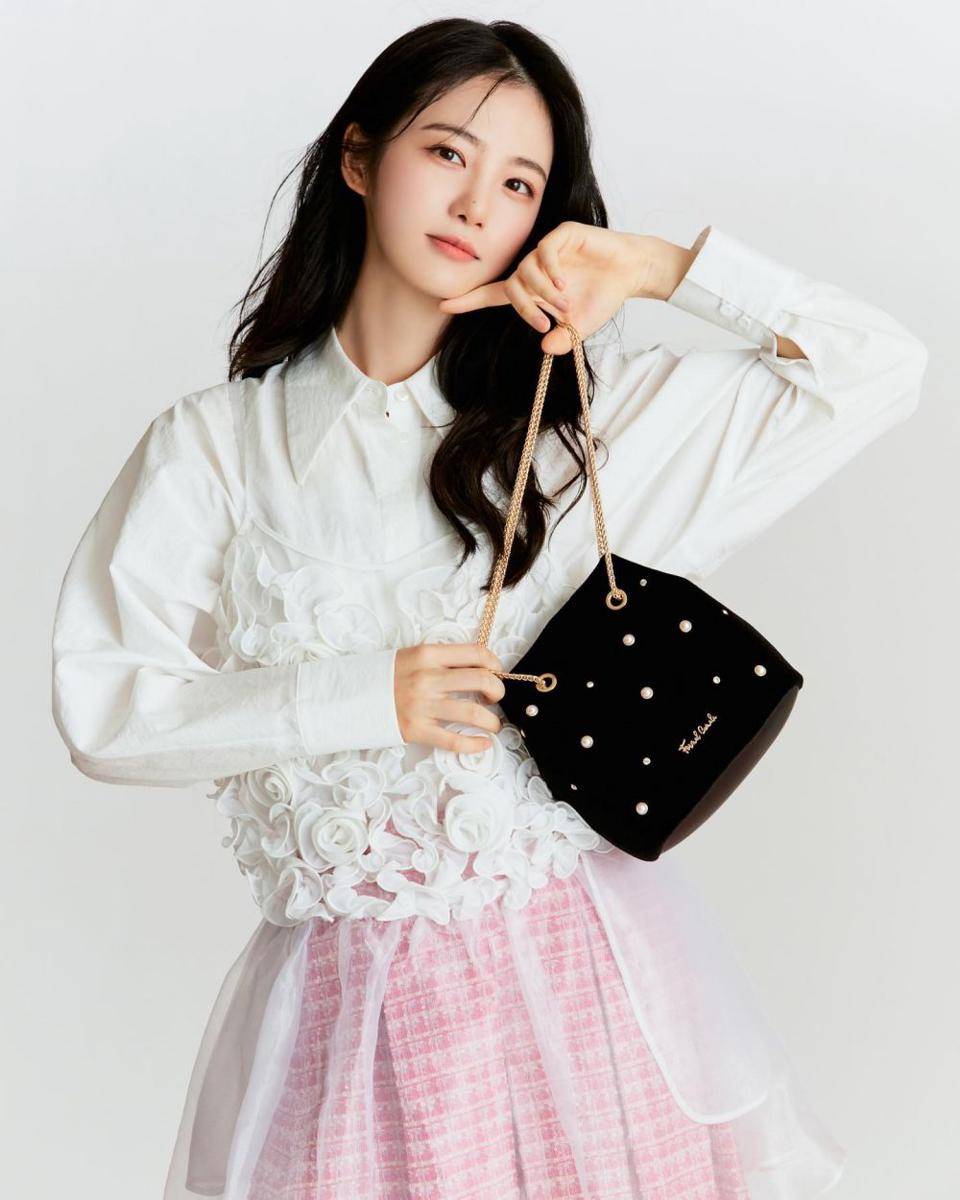 Shin Ye Eun (instagram.com/__shinyeeun)