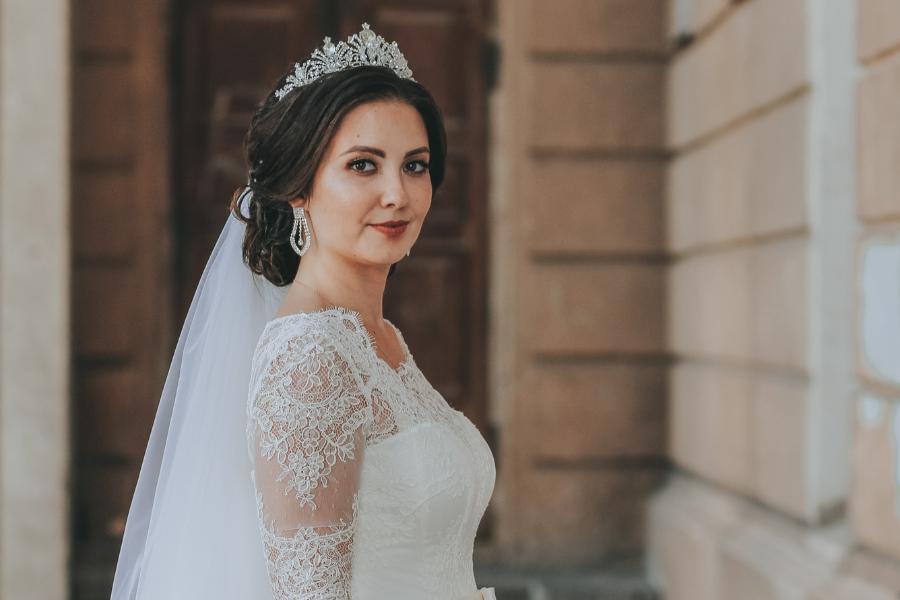 [QUIZ] Pilih Desain Wedding Crown, Kami Tahu Apakah Jodohmu Sudah Dekat