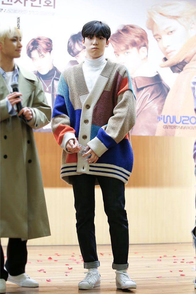 Referensi style OOTD ala Yunho ATEEZ (twitter.com/milkyYunho)