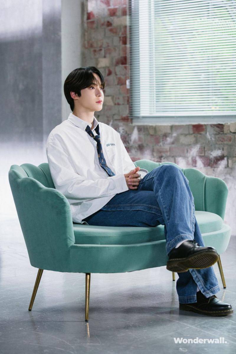 Referensi style OOTD ala Yunho ATEEZ (twitter.com/WdwlArtlab)