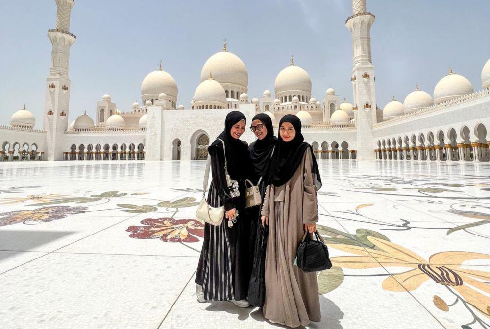 9 Potret Liburan Laudya Cynthia Bella di Dubai, Masya Allah Indahnya!