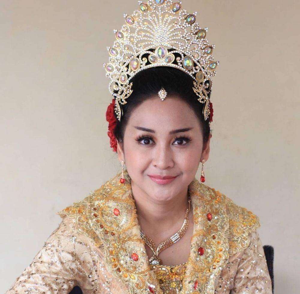 Inne Azri (instagram.com/inneazri)