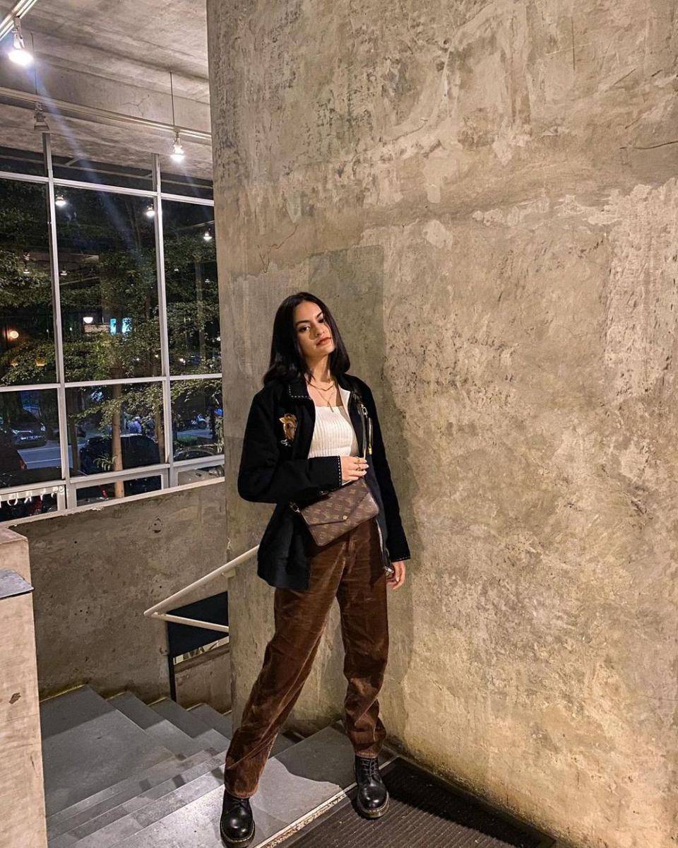 Mix and match outfit ala Andira Hadley (instagram.com/andirazh)