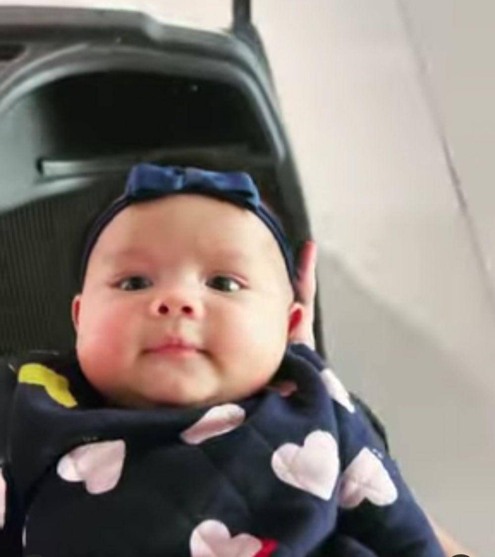 potret Ameena saat pakai bandana (instagram.com/ameenaatta)