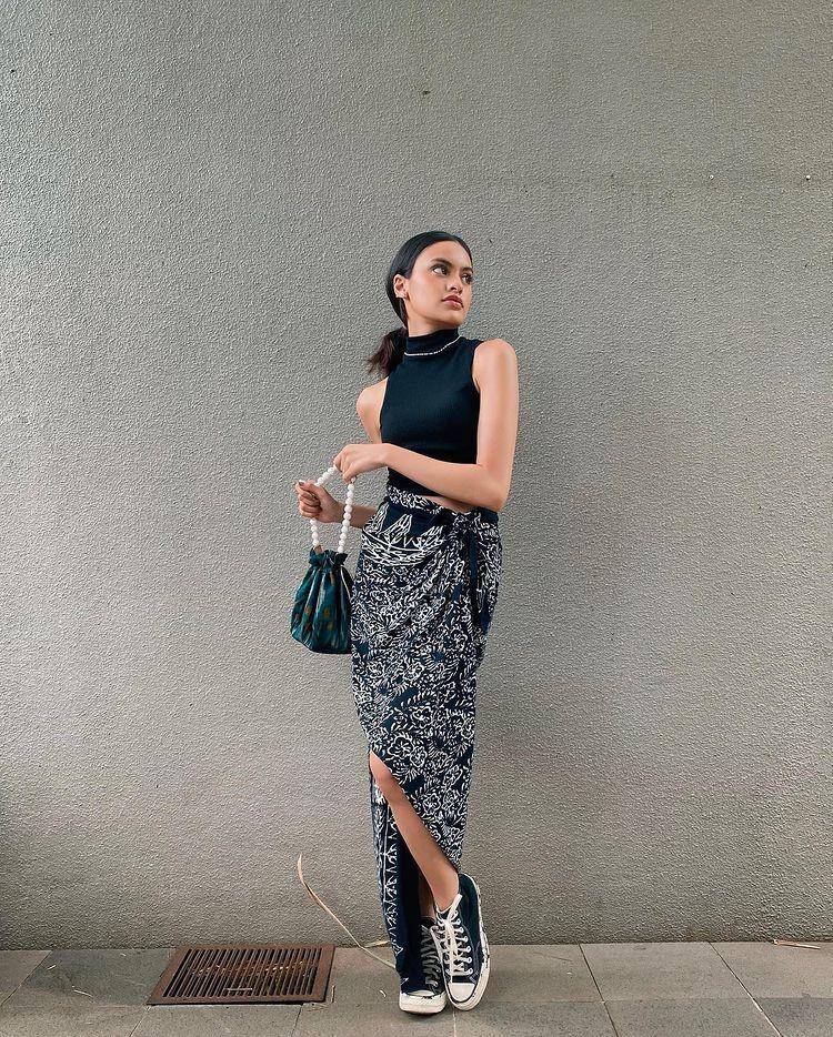 Mix and match outfit ala Andira Hadley (instagram.com/andirazh)