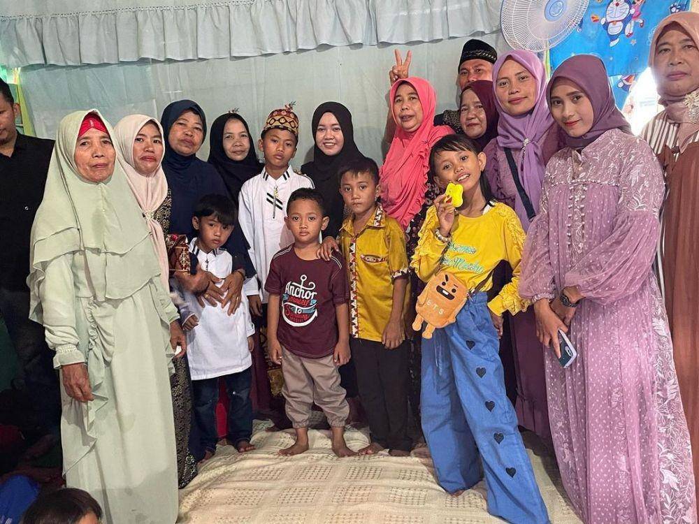 pengasuh Rafathar pulang kampung (instagram.com/shela_lala96)